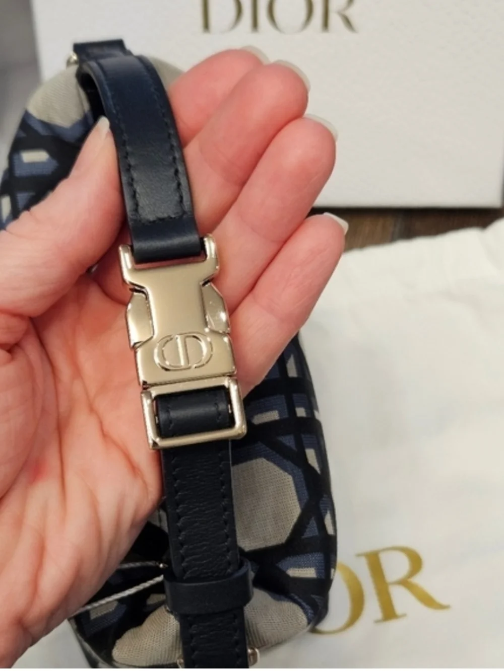 CHRISTIAN DIOR DiorTravel Nomad Pouch Oblique Navy Canvas Italy Box And Dust Bag - Picture 8 of 15